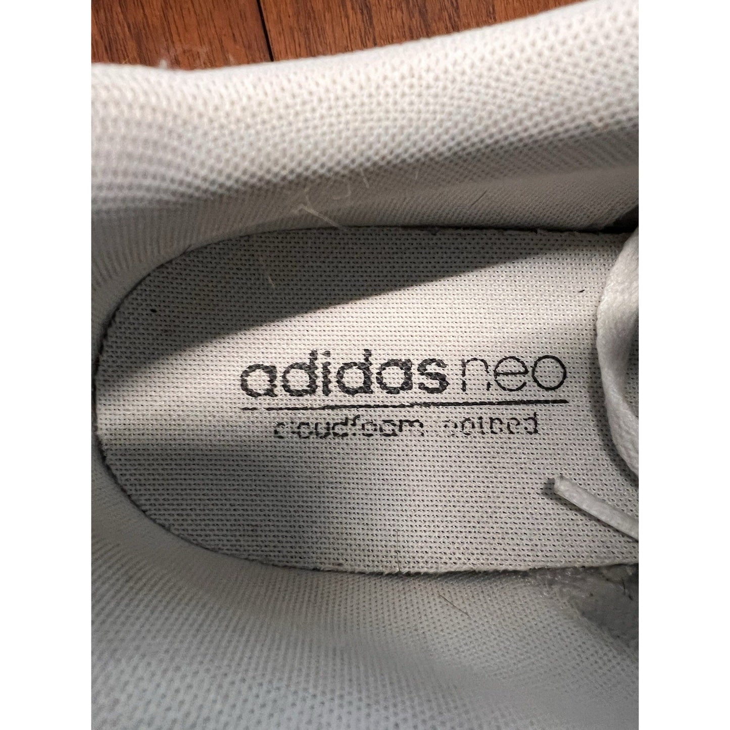 Adidas Neo Baseline sneakers classic white and black color scheme Men’s Sz 10