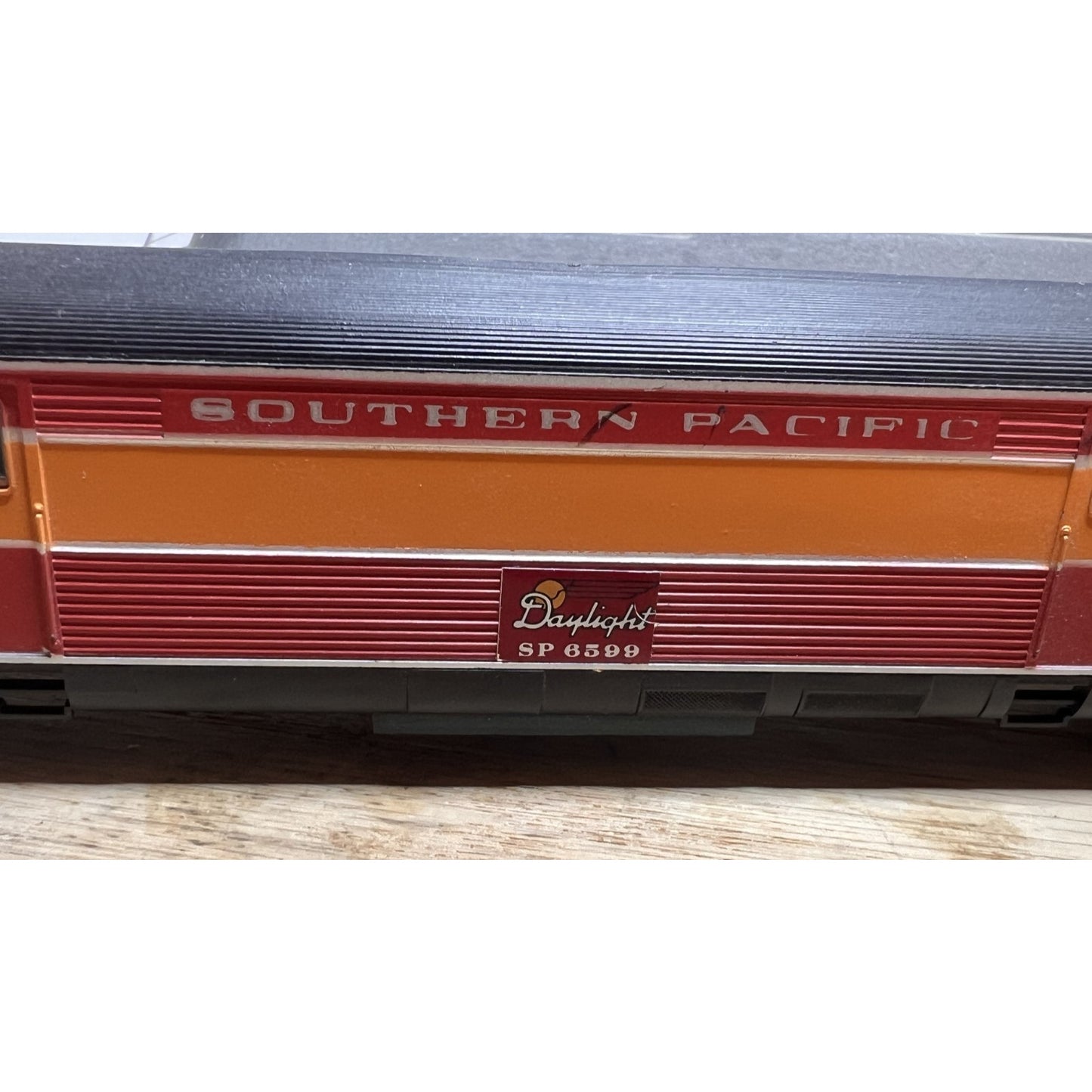 Vintage Bauchman Southern Pacific Daylight Smooth-Side Baggage Train Car