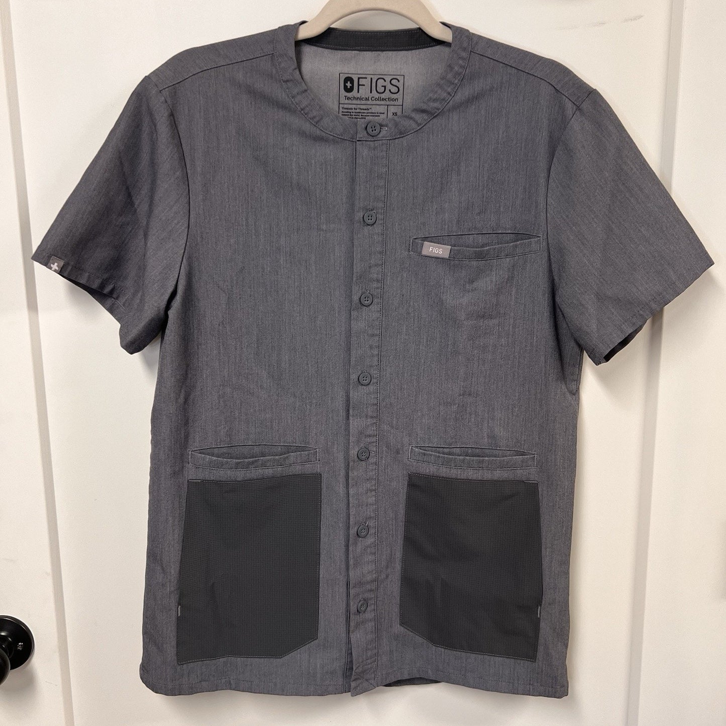 RARE FIGS Dekar XS Men’s Button-Down Front Short Sleeve Grey Scrub Top M20SW1008
