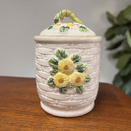 Vintage Daisy Basket Weave Canister Ceramic MCM Cottagecore Farmhouse Prairie 5”