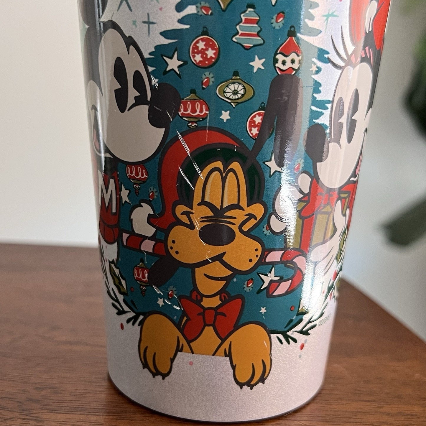Disney Parks 2022 Christmas Holiday Mickey, Minnie & Pluto Insulated Tumbler