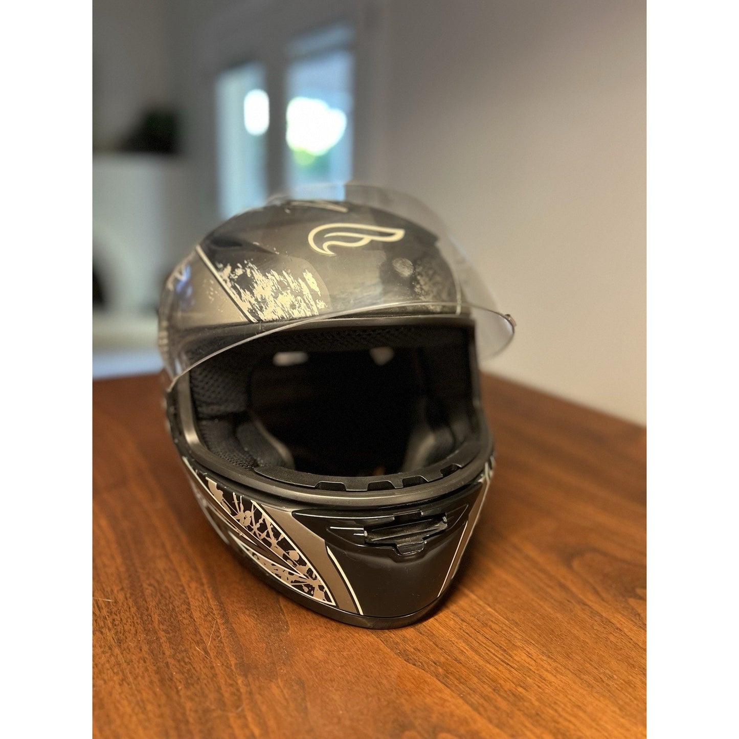Fulmer Cyclone J5 Black Grey Full Face Flip-up Visor Motorcycle Helmet Size S