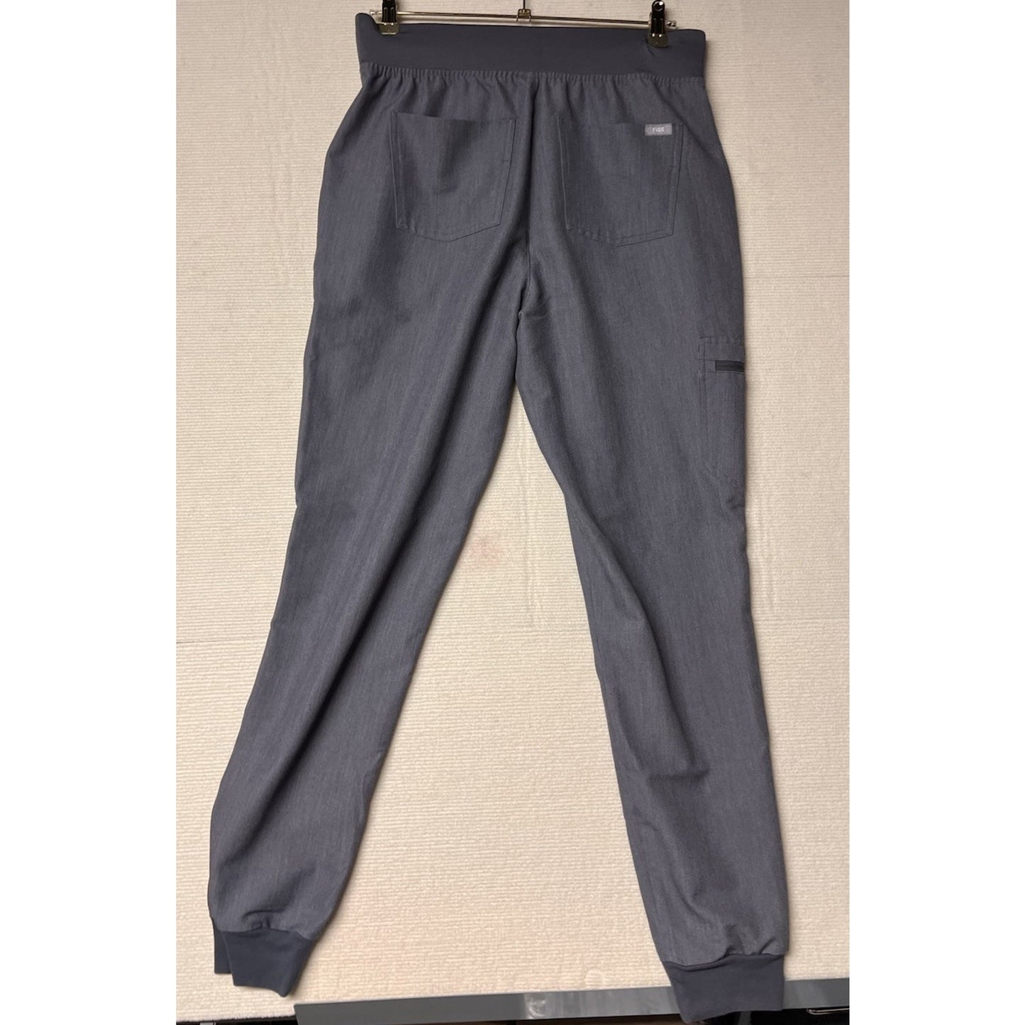 FIGS Zamora 2.0 Jogger Scrub Pants Nurse Medical Workwear Women’s Size M/T Gray