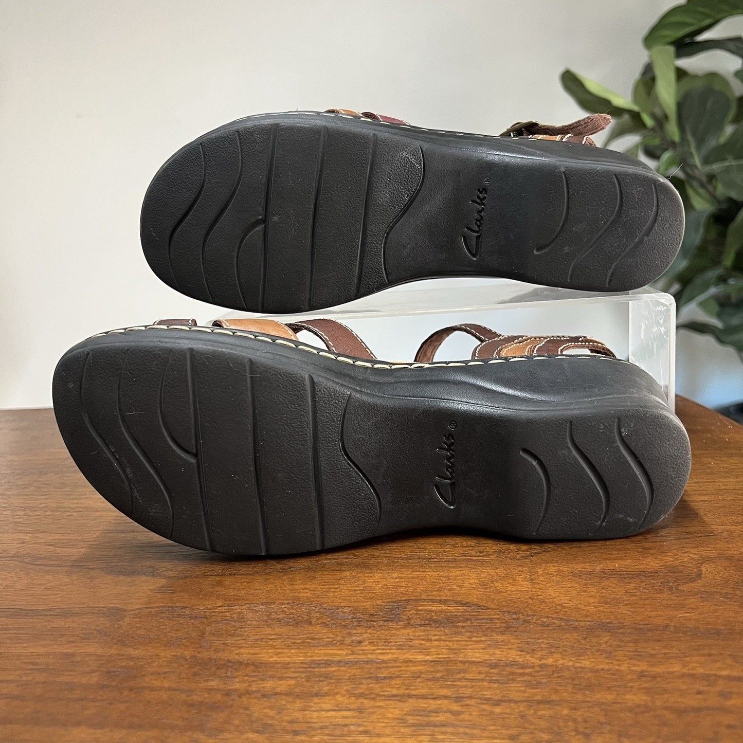 CLARKS Bendables Lexi Norwich 9M Leather Sandals Brown Ankle Strap Boho Wedge