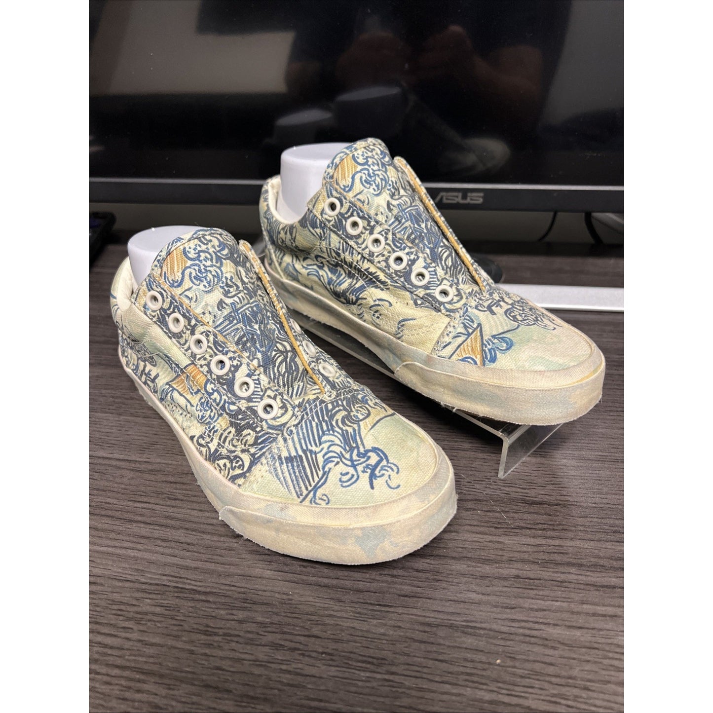 Vans Van Gogh Museum Women’s Size 6 Lace-up Sneaker
