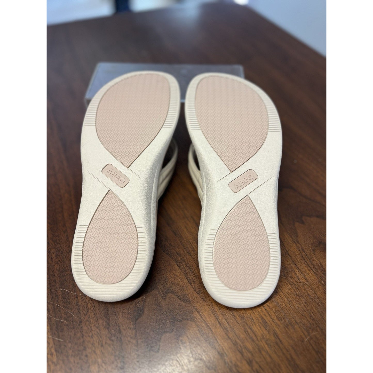 ABEO Laguna Thin Strap Sandals In Cuban Sand Orthotic Support Women’s Size 9.5