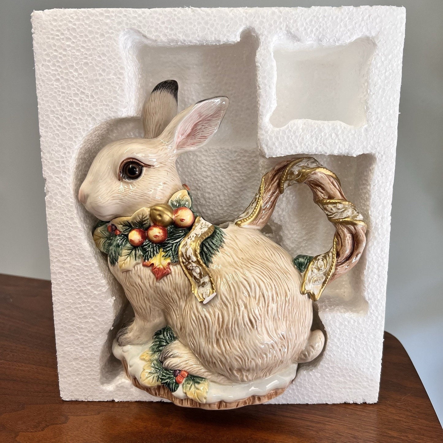 Fitz Floyd Snowy Woods Rabbit Teapot No Lid & Chip Vintage Holiday Christmas