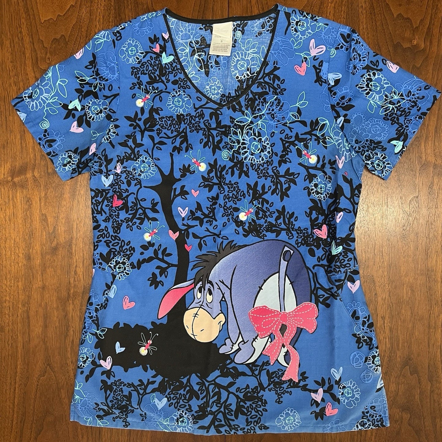 Lot Set of 4 Disney Scrub Tops Winnie the Pooh Eeyore (S) Cotton Pockets AOP
