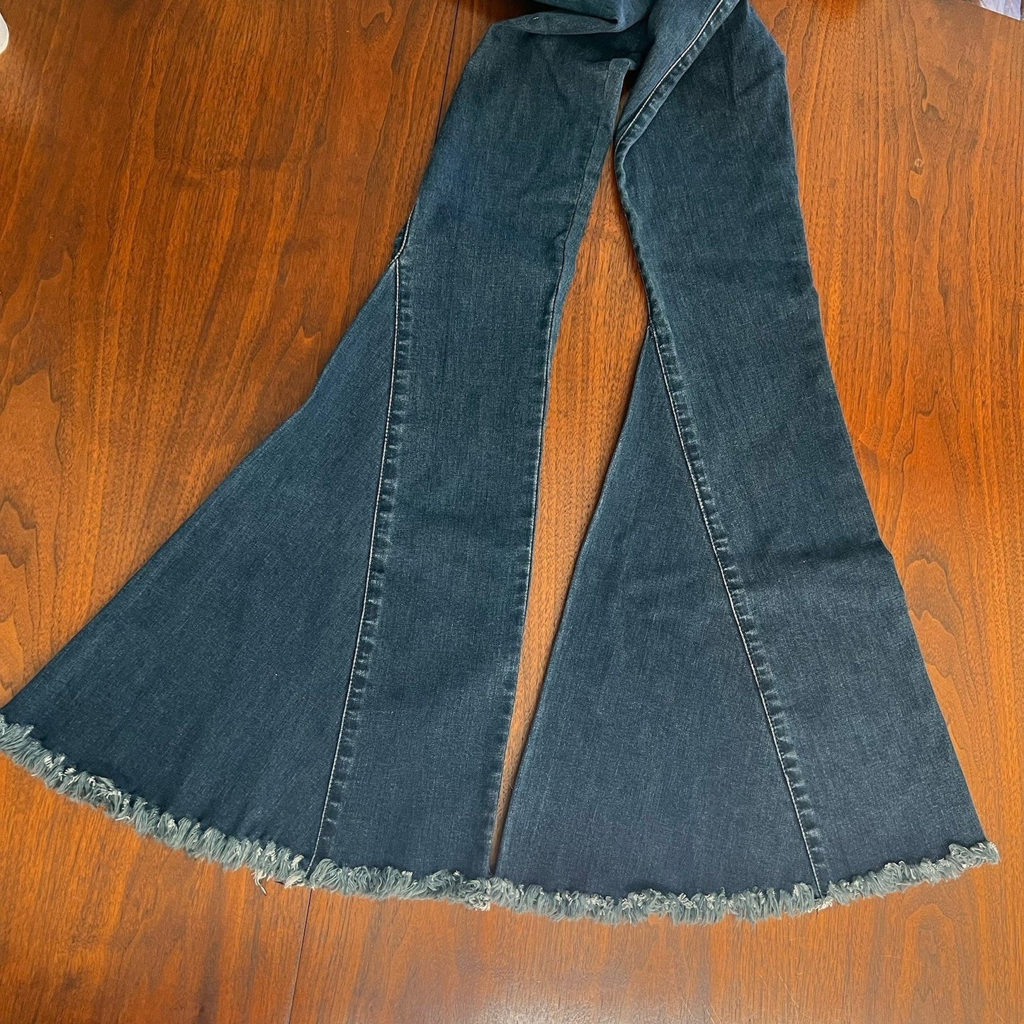Show Me Your Mumu Berkeley Bells Bellbottom Jeans (S 28”) High Rise Dark