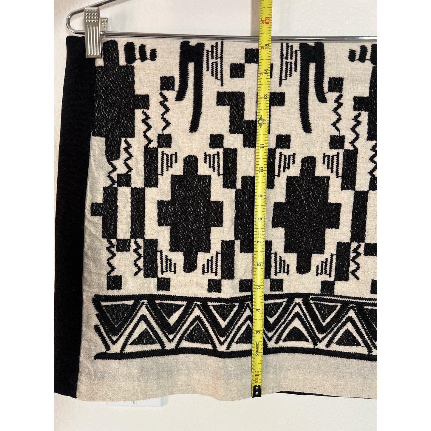 NWOT Zara W&B Collection Embroidered Aztec Knit Mini Skirt Size L Cotton & Linen