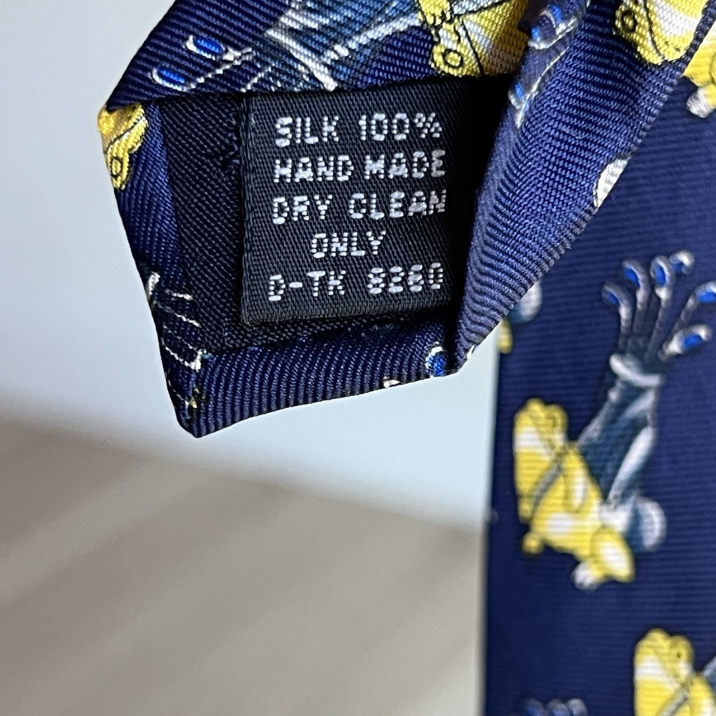 Vintage Frogs Playing Golf 100% Silk New Experience Short Tie Unique Gift