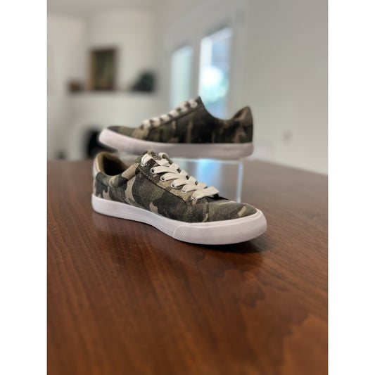 Nine West Layna Women's Camo Green Lace-up Sneakers Size 6