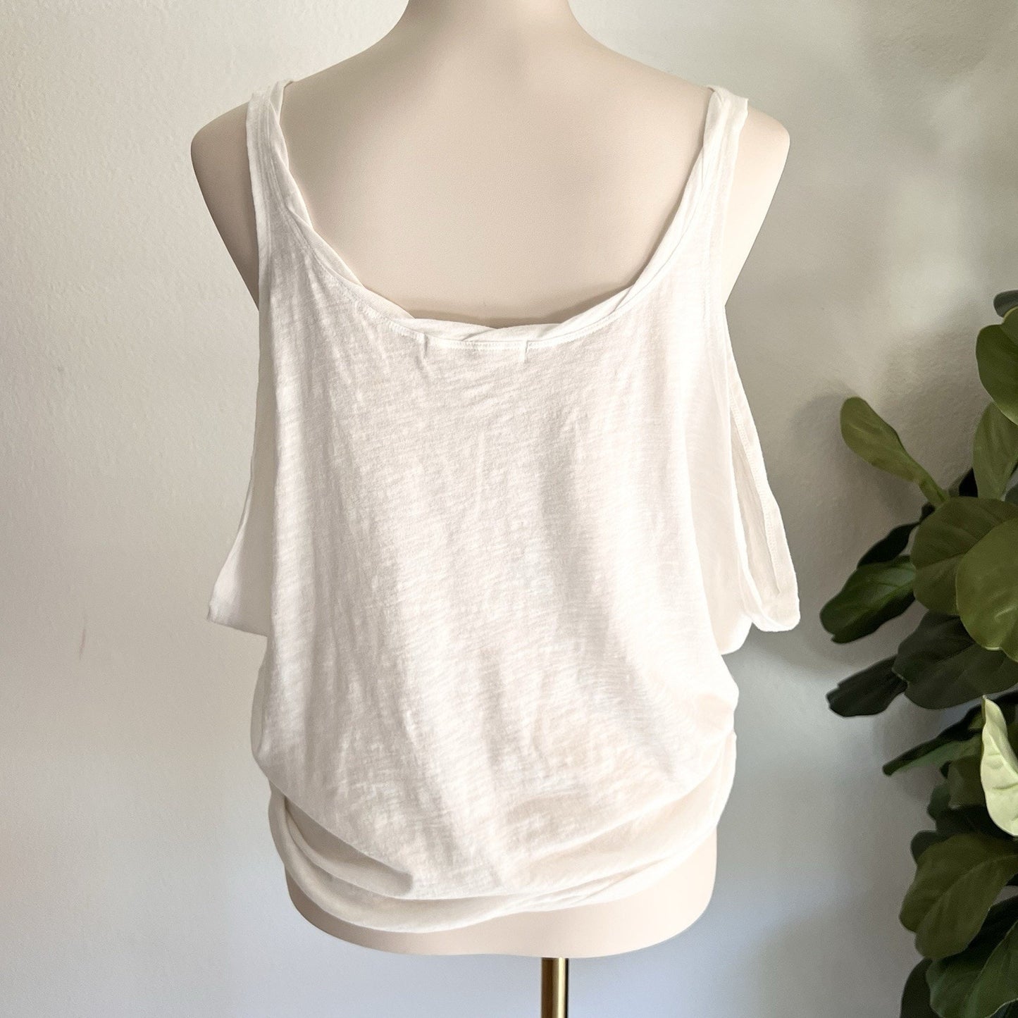 We The Free Tank Top (M) White Sleeveless Flowy Bohemian Oversized Lightweight