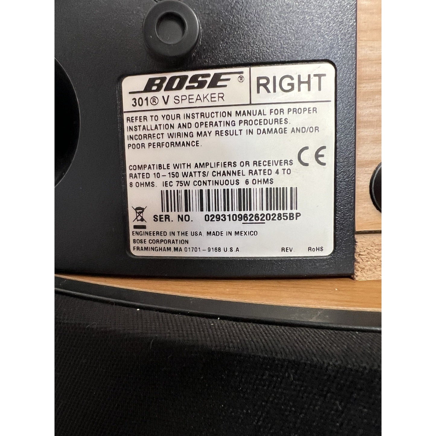 BOSE 301 V Left and Right Speakers Blonde Cabinets Excellent Condition