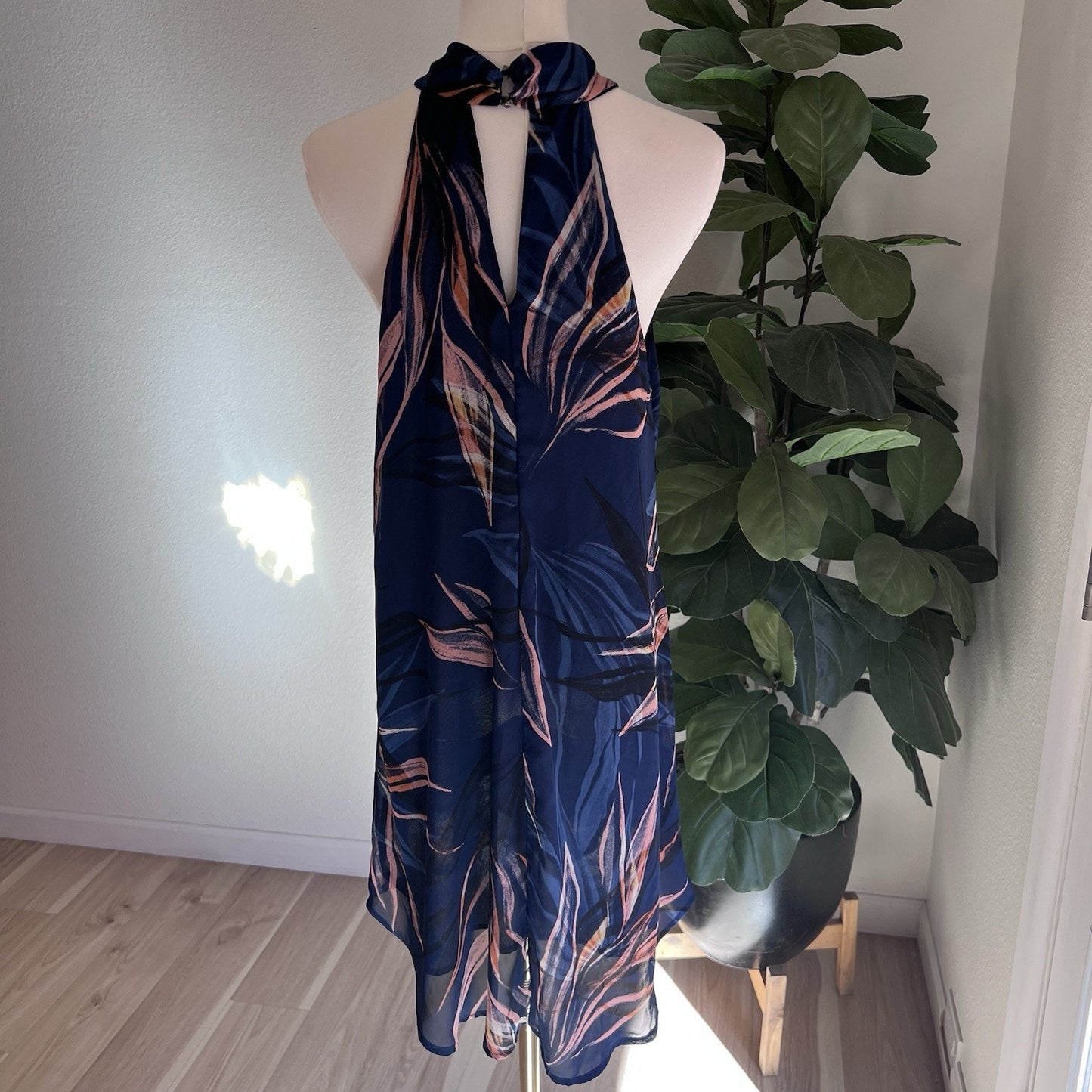 ASTR (L) Halter Scarf Neck Chiffon Overlay Shift Dress Keyhole Floral Sheer