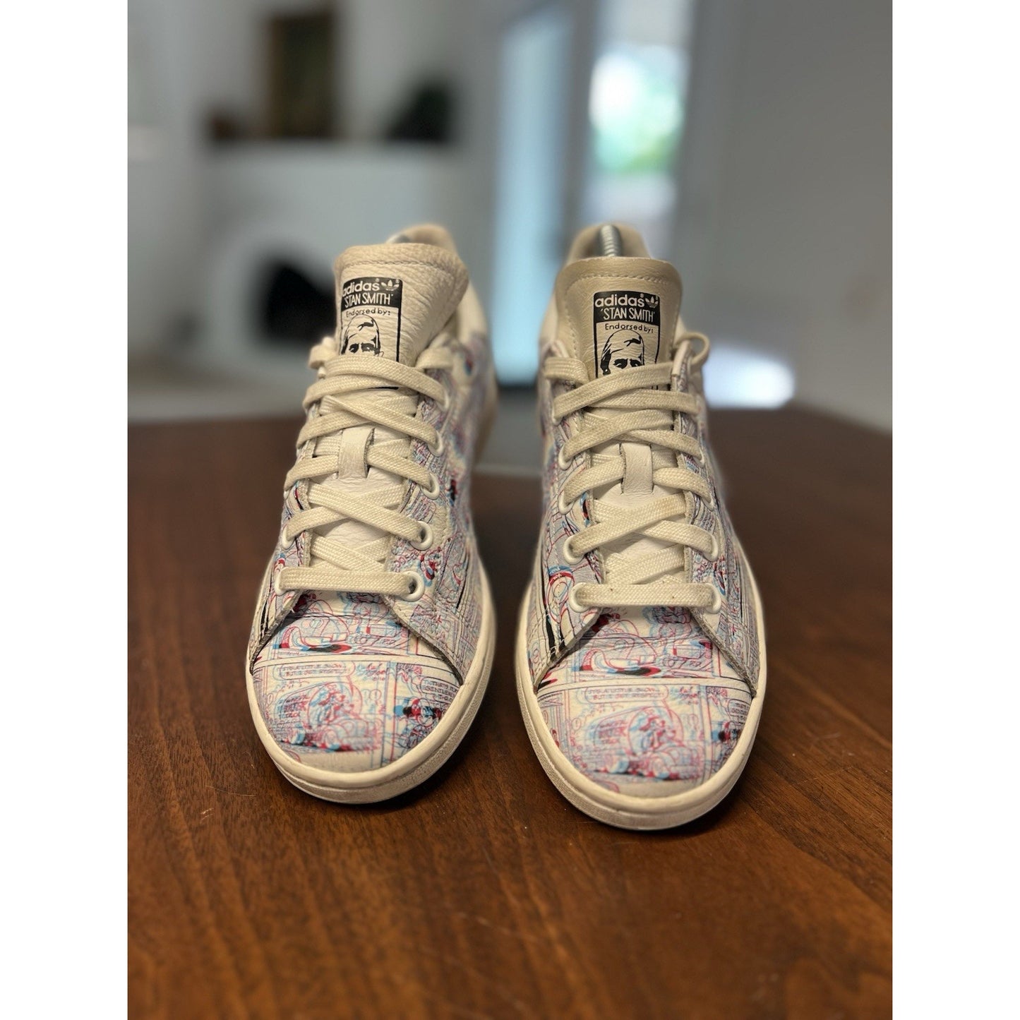 Size 4 - Disney x adidas Stan Smith Mickey Mouse Comic Strip