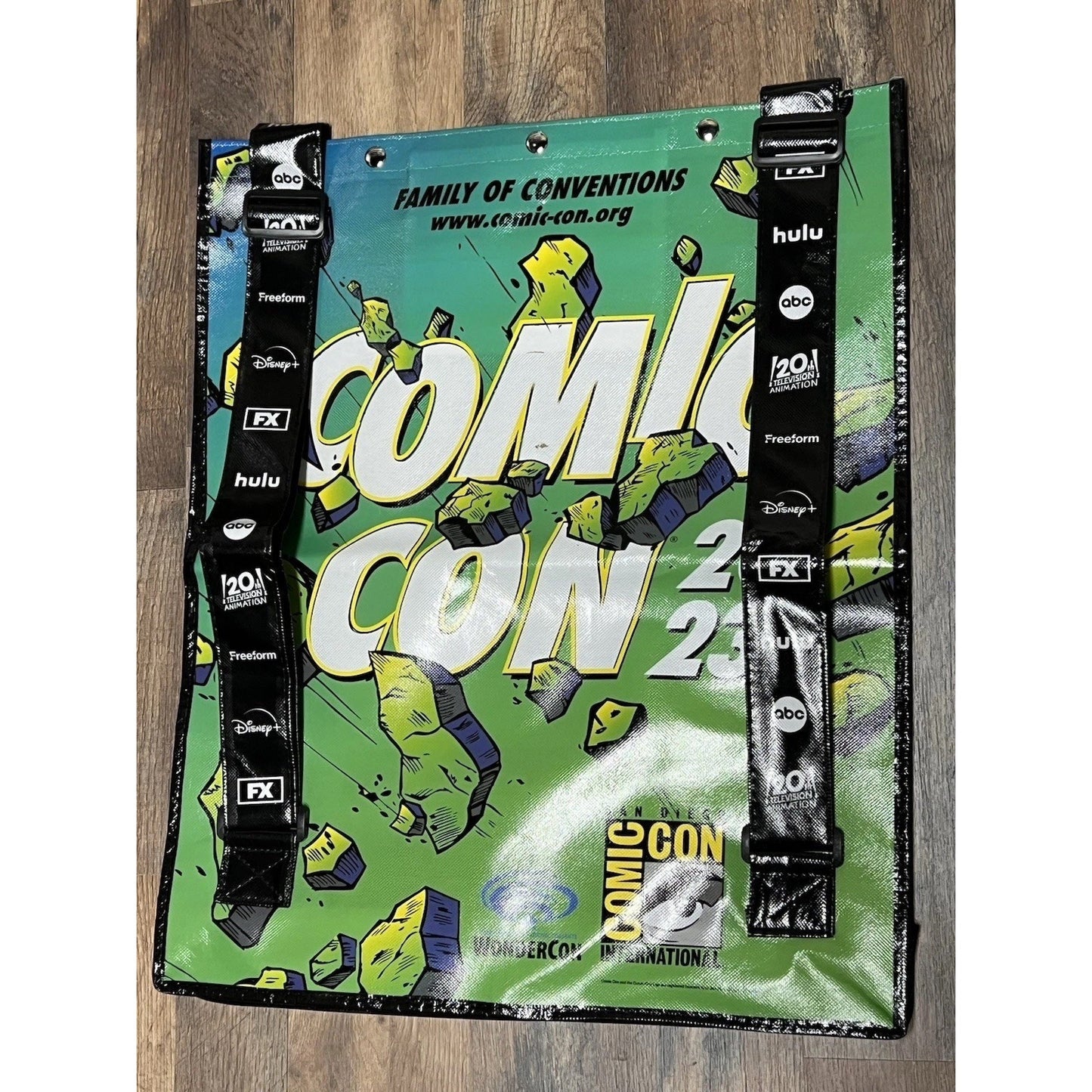 2023 San Diego Comicon Swag Bag Books Pins Movie Poster Movie Mask TMNT