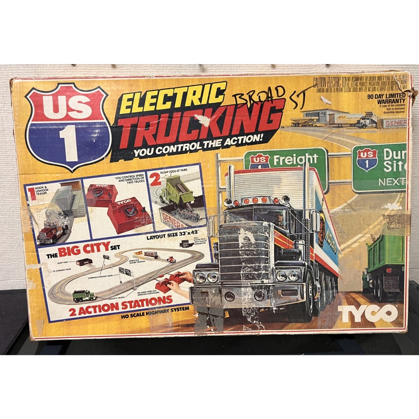 Vintage Tyco Electric Trucking Interstate US1 slot car Set #3210 W/ Slot Trucks