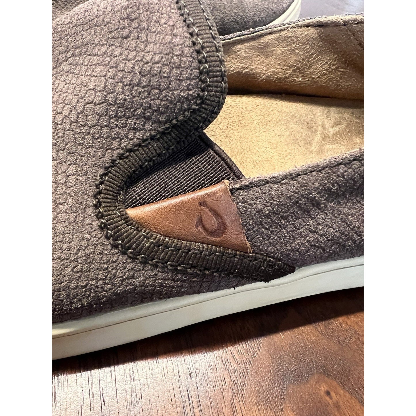 OluKai Women's Pehuea Slip-on Sneakers Brown Suede Size 9