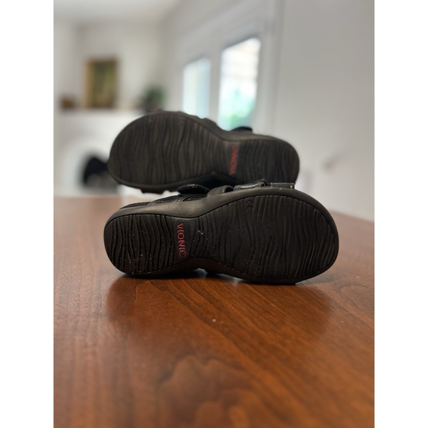 Vionic Hadlie Black Slide Sandals Women’s Size 6 Arch Support Adjustable Straps
