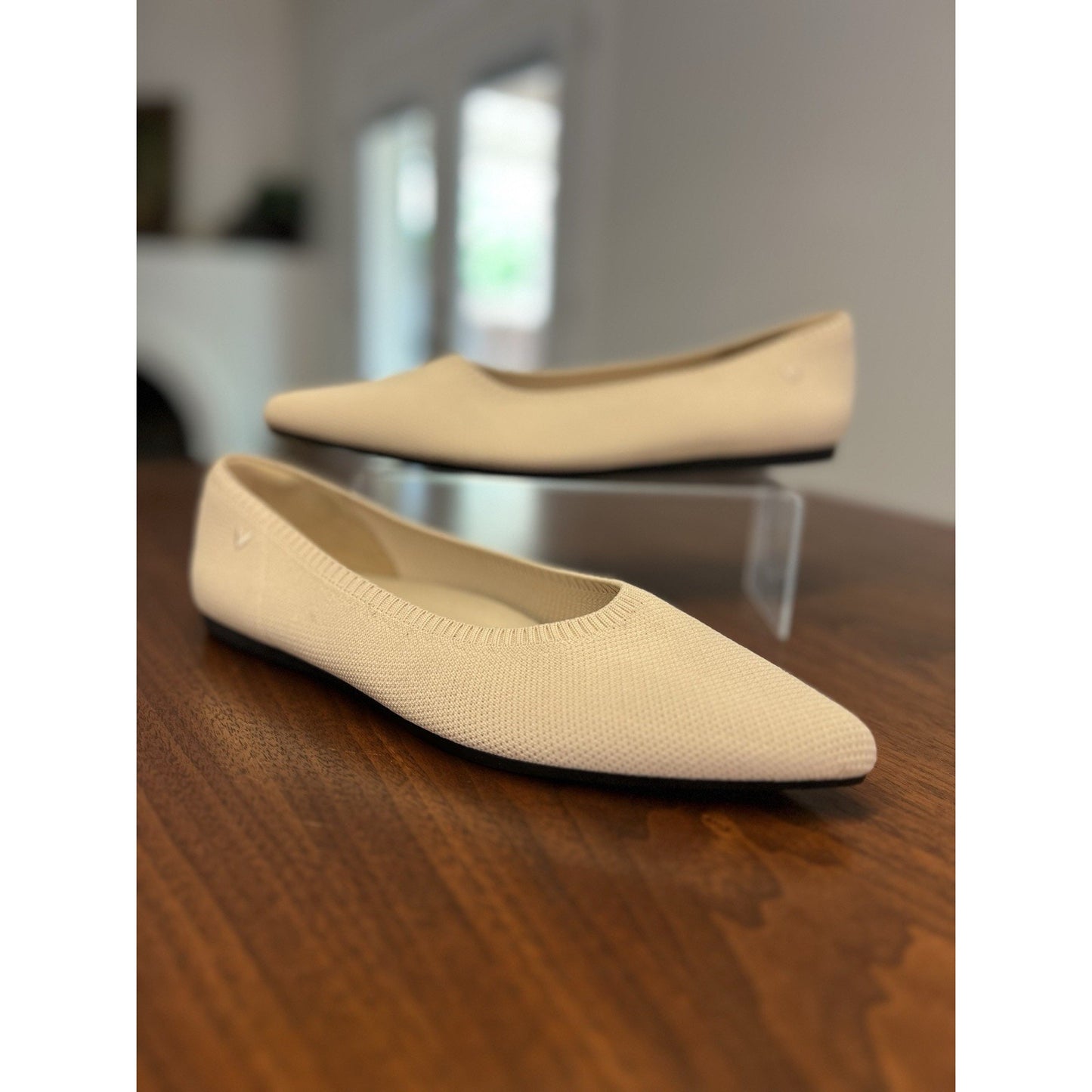 Vivaia Aria 5 Pointed-Toe Ballet Flats Almond Beige Comfort Size 42 / 10 US