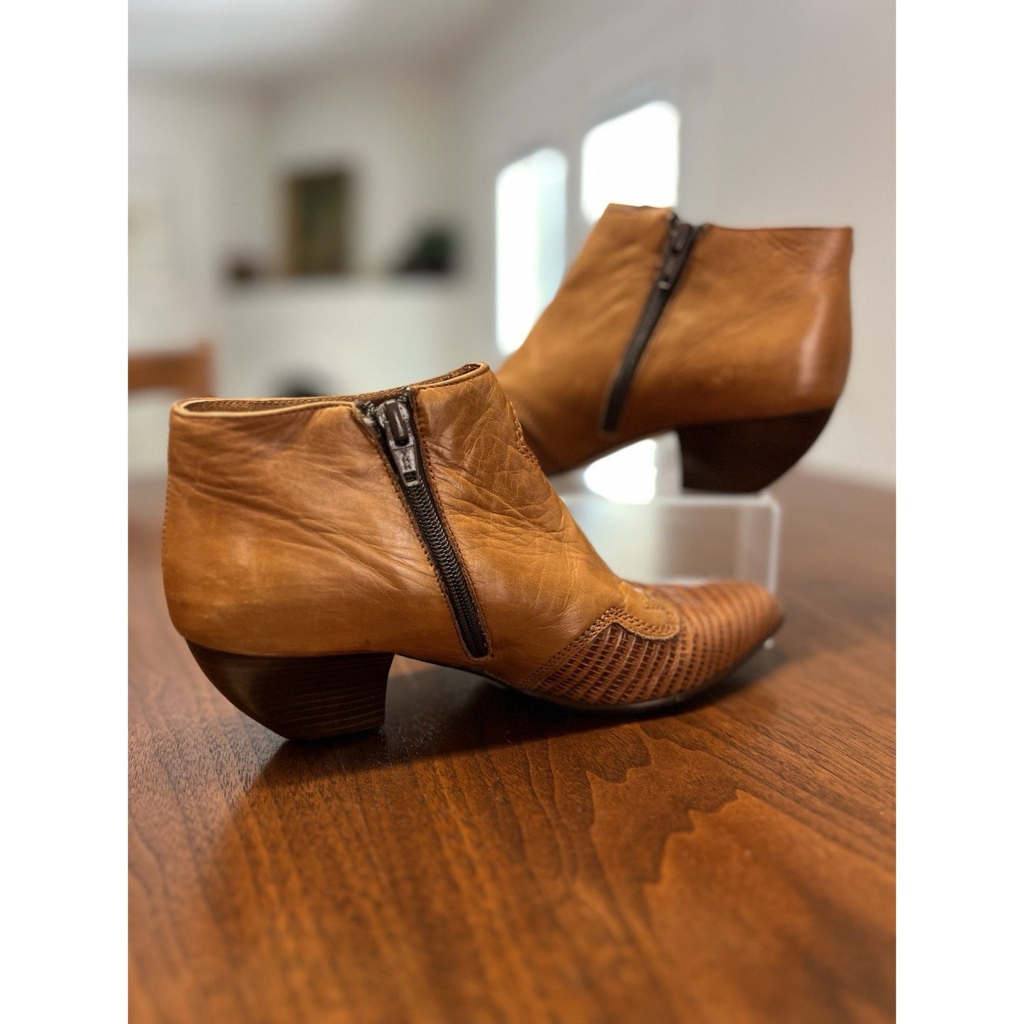 Paloma Tan Western Style Ankle Boots Made In Italy Size 7