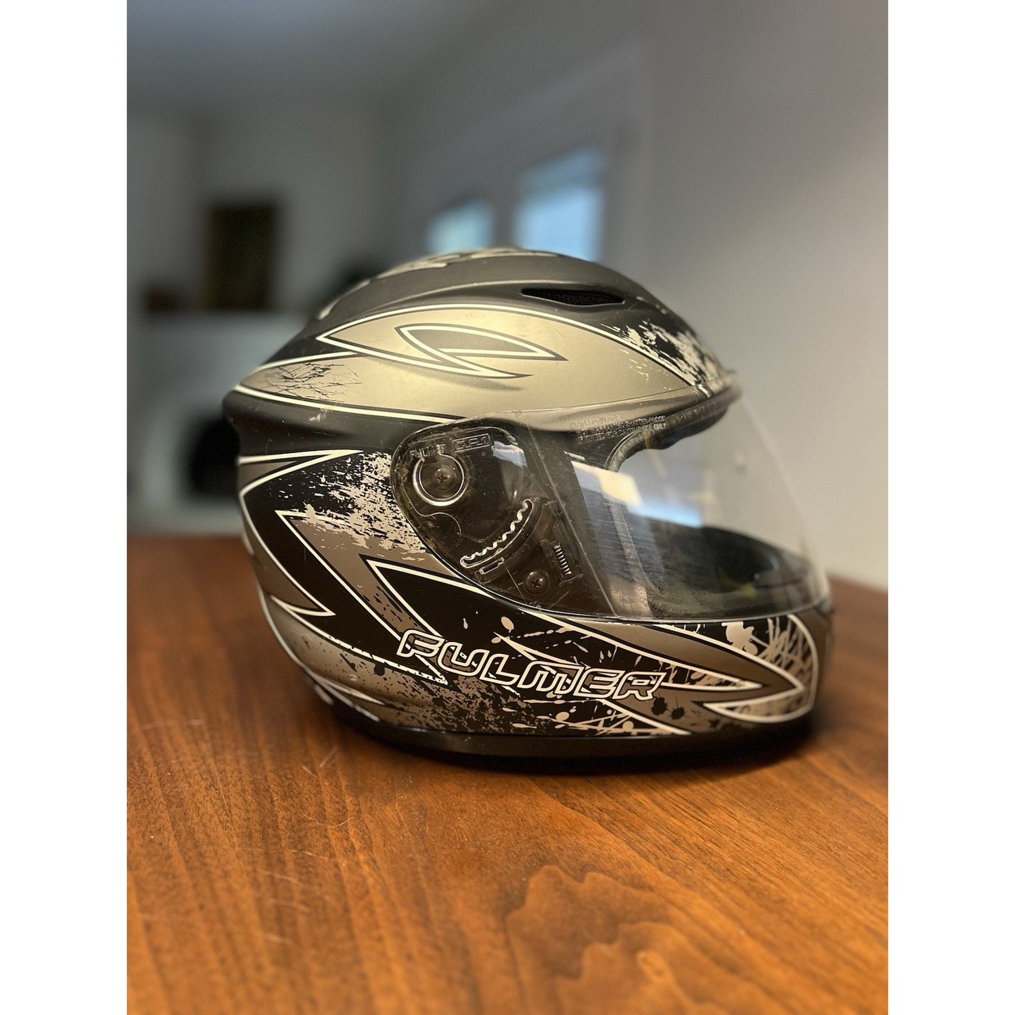 Fulmer Cyclone J5 Black Grey Full Face Flip-up Visor Motorcycle Helmet Size S