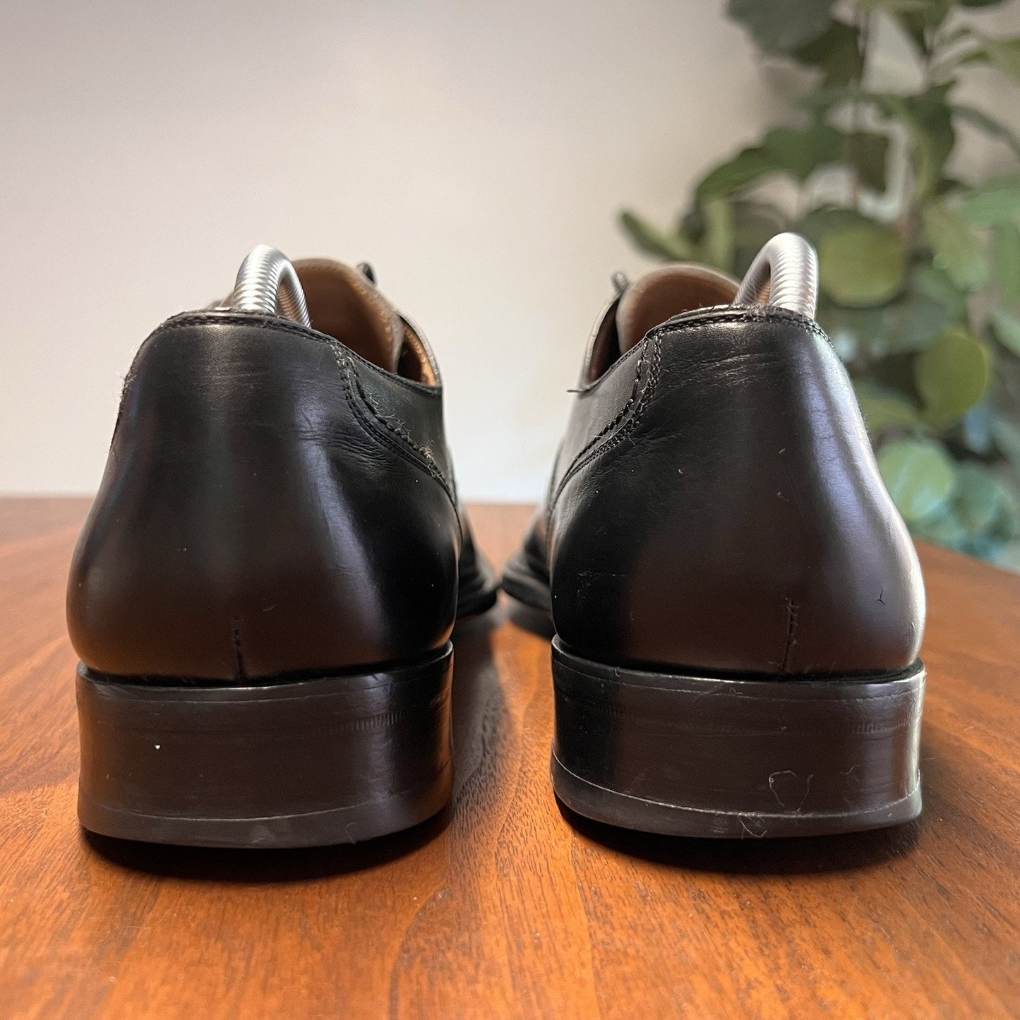 Magnanni 10XW Split Apron Toe Leather Dress Shoe 10077 Black Designer Extra Wide