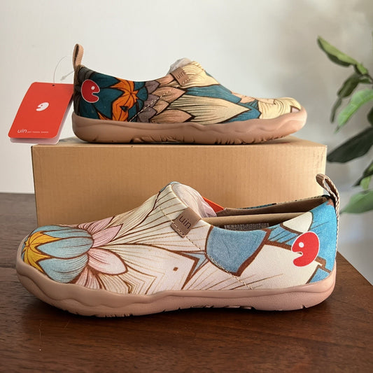 UIN Women (6) Nelumbo Toledo Canvas Slip On Shoes Lightweight Floral Artsy Boho
