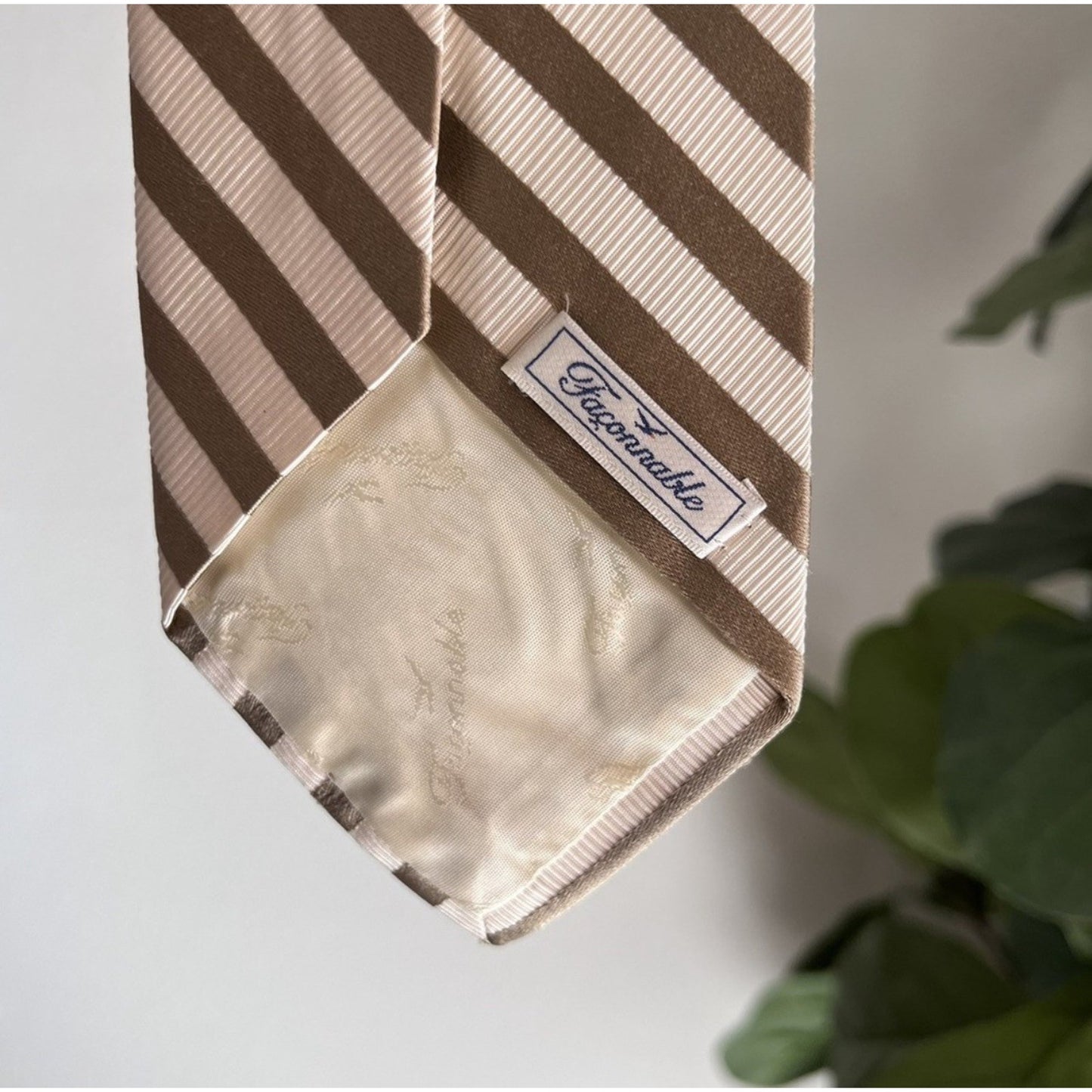 Façonnable Repp Tie Designer Handmade In France Necktie Gold Striped Silk Blend
