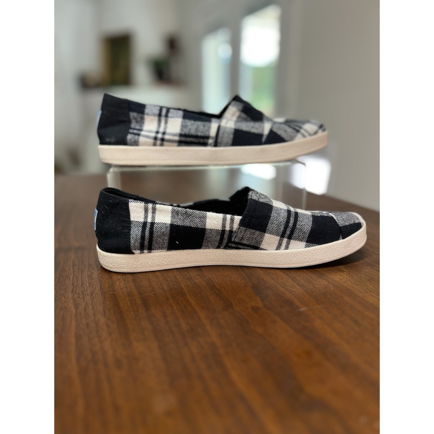 Toms Avalon Plaid Flannel Casual Slip-on Loafer Size 10 Sneaker Black & White