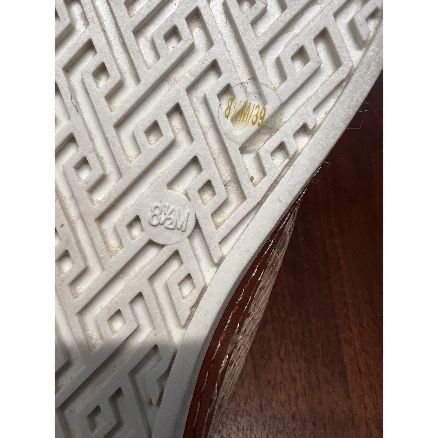 Corso Como Naimie Womens Gold Leather Reptile Print Slip-on Sneakers Sz 8.5