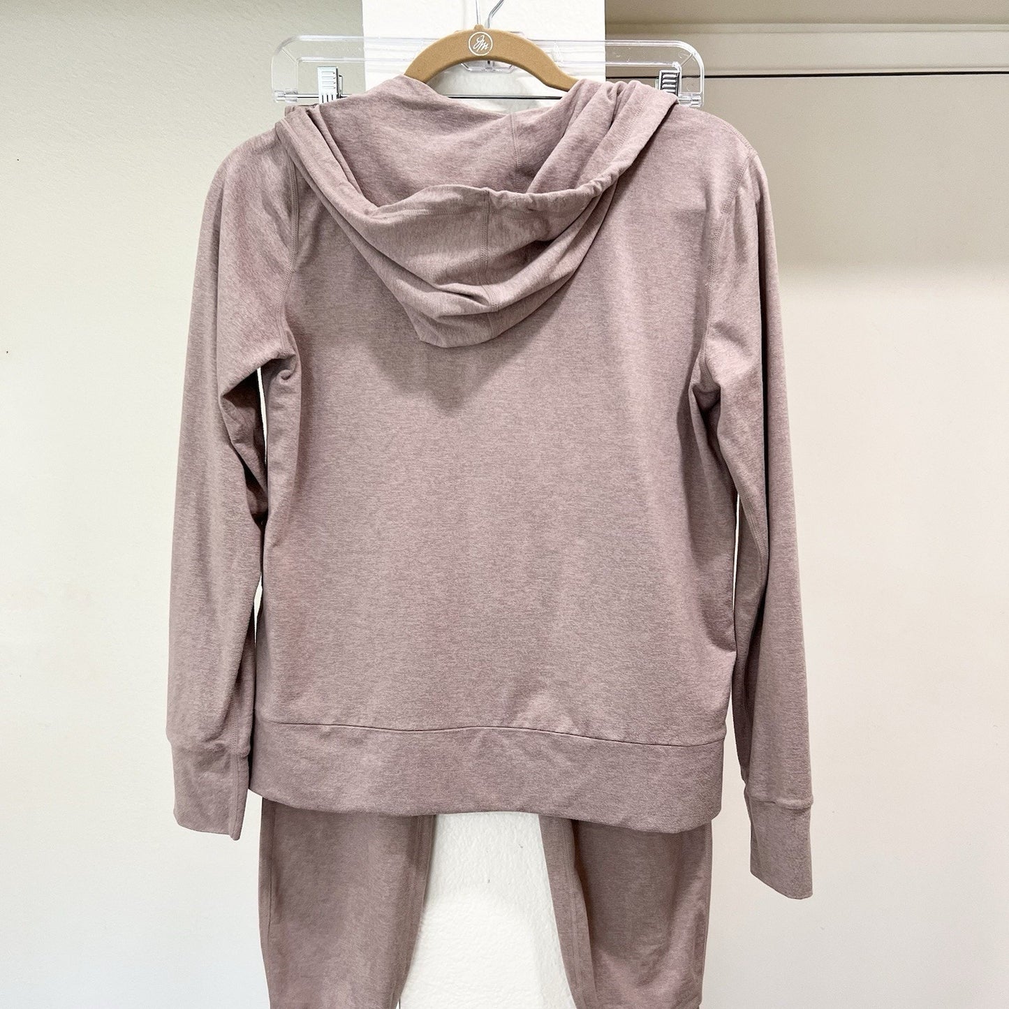 XS/S Vuori Halo Performance Hoodie & Jogger Set Heather Pink DreamKnit