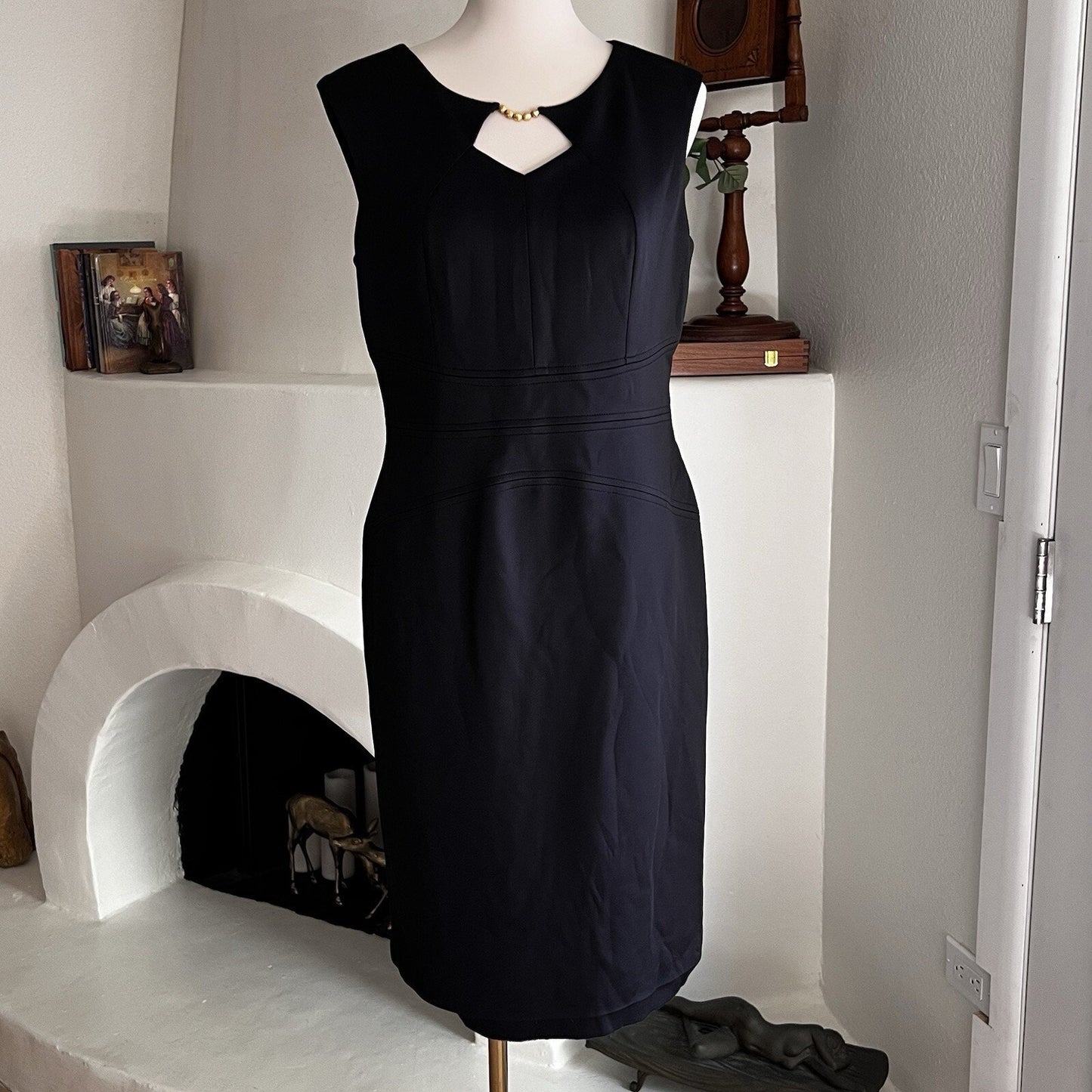 Ellen Tracy Sz 10 Black W/ Gold Holiday Party Elegant Classy Cocktail Dress MOB