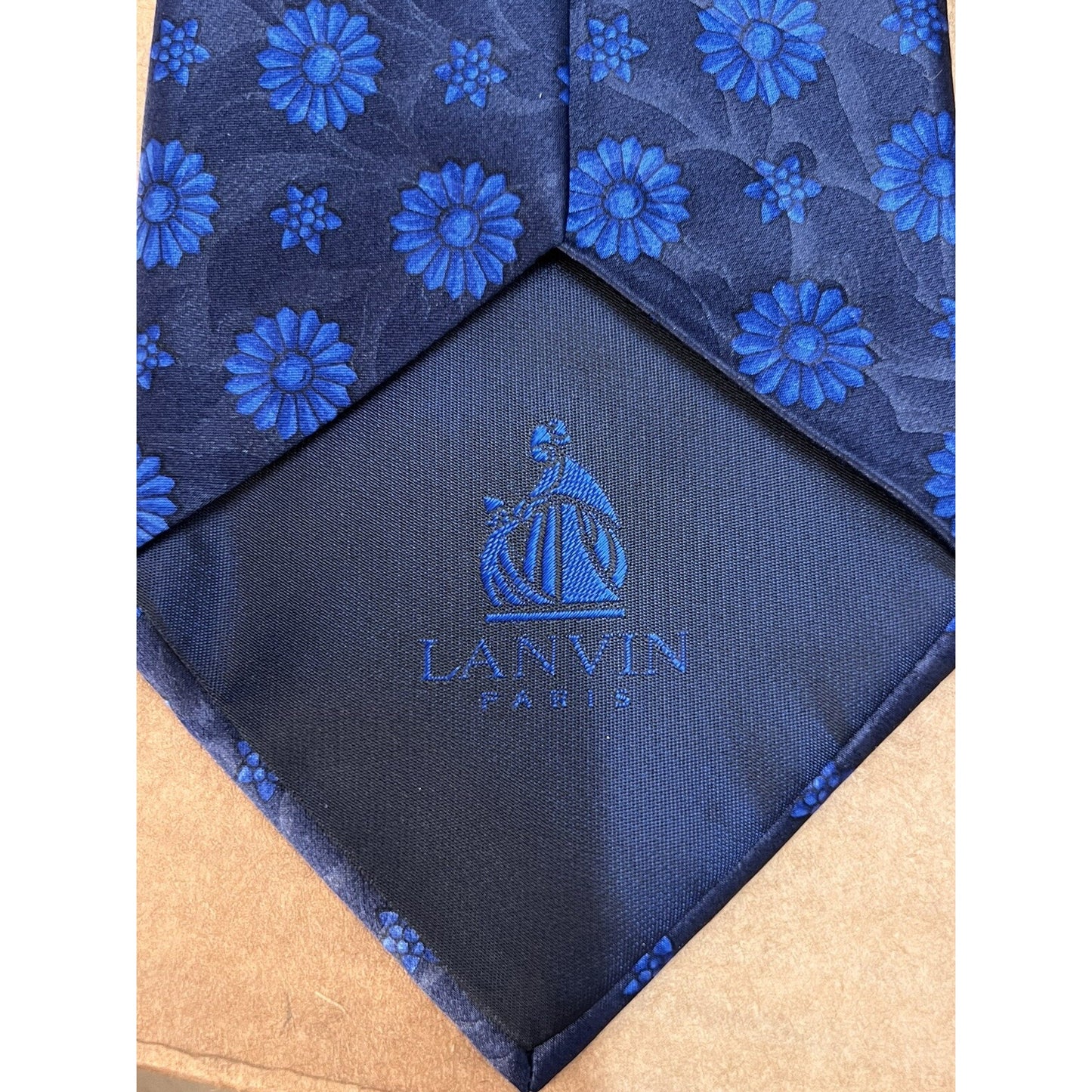 Lanvin Paris Men's 100% Silk Designer Necktie France Luxury Blue Floral Tie