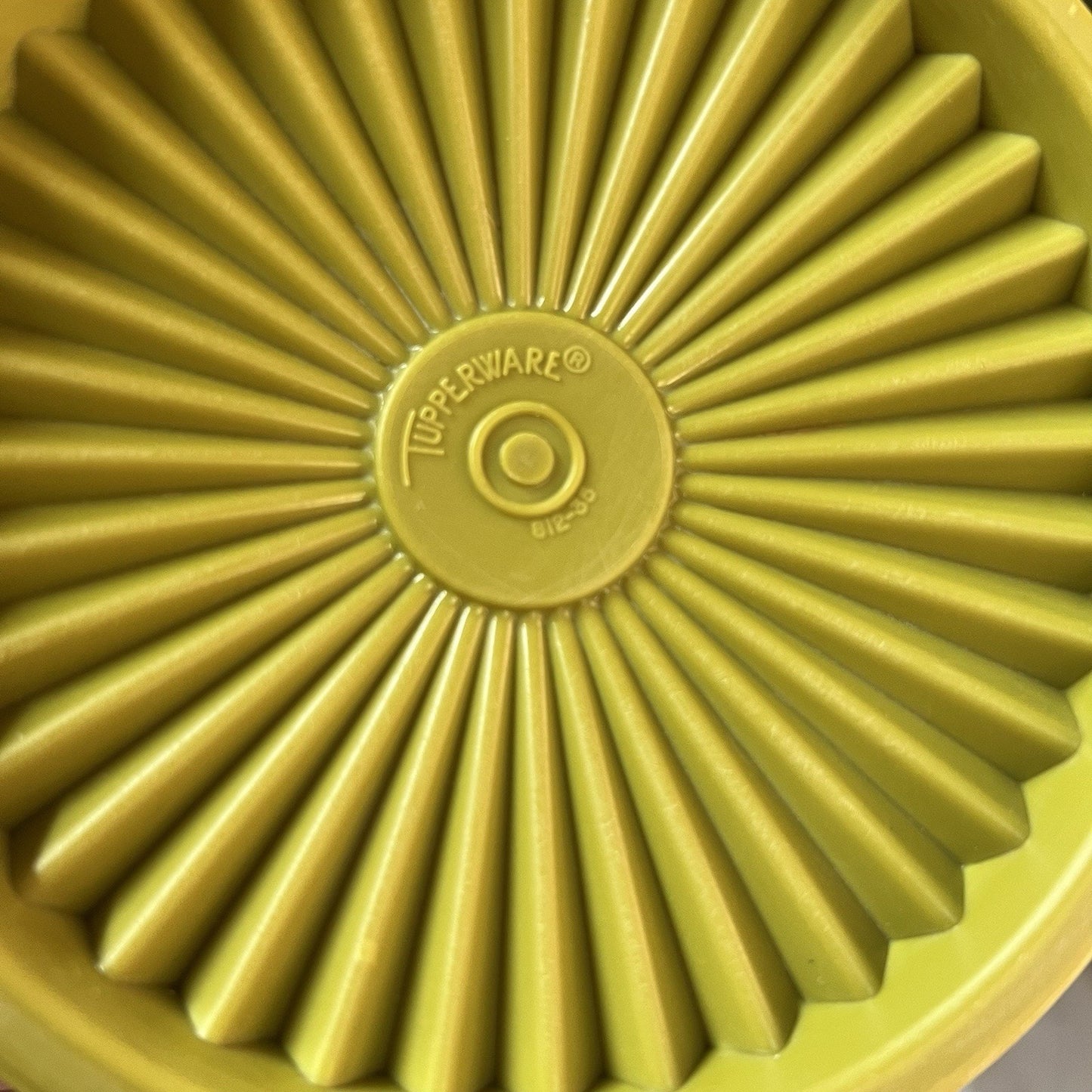 Tupperware Servalier Bowl Lid Set 1323 Harvest Orange Green Yellow Brown Retro