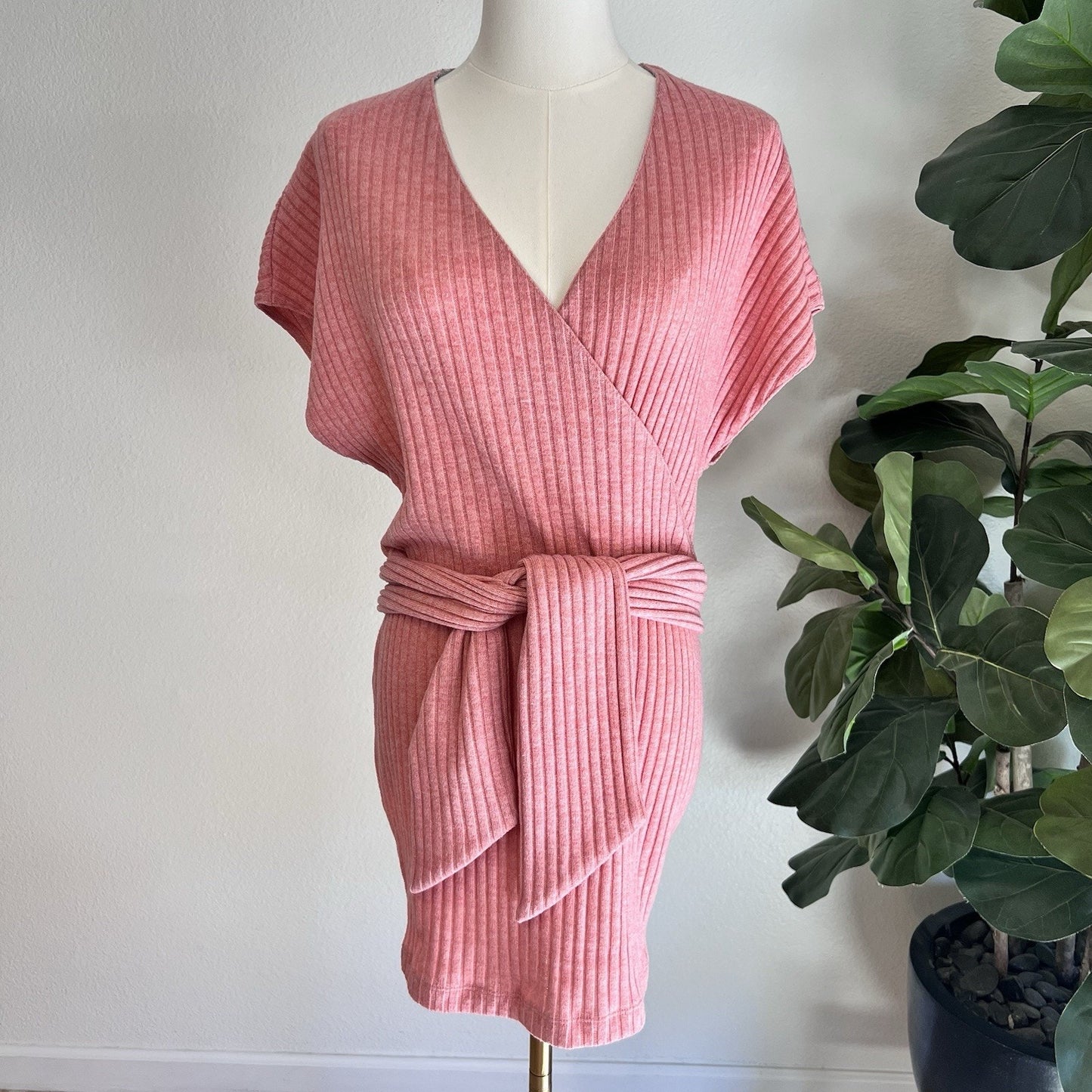 NWOT $230 SAYLOR Yelle Mini Dress (S) Pink Ribbed Belt Flirty Girly Feminine