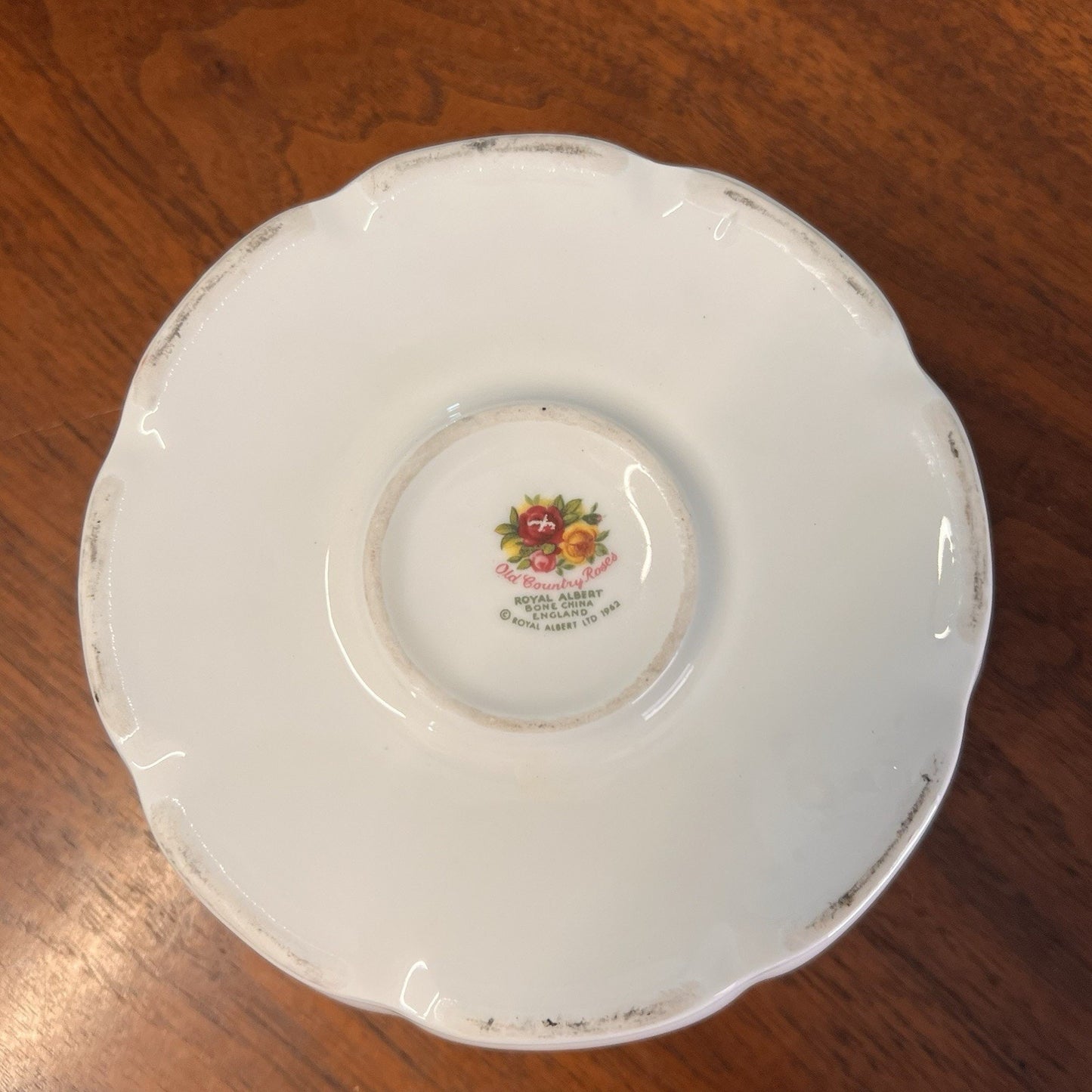 Royal Albert Old Country Roses Tea Pot Warmer Stand Bone China Romantic