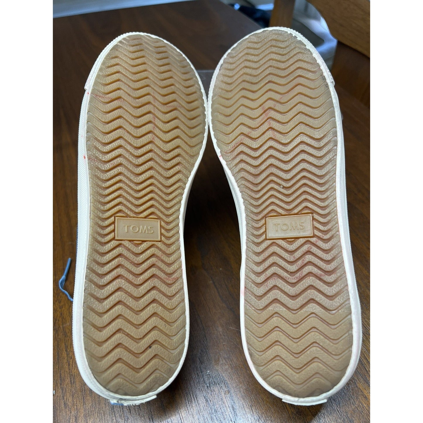 TOMS Women’s Blue Corduroy Lace Up Shoes Size 8