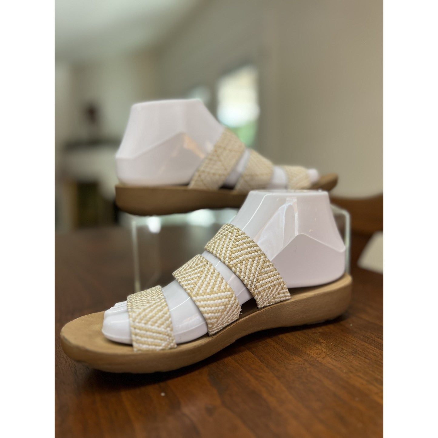 CL by Laundry Women’s Slip On Three Strap Sandal Size 6.5 Boho Style