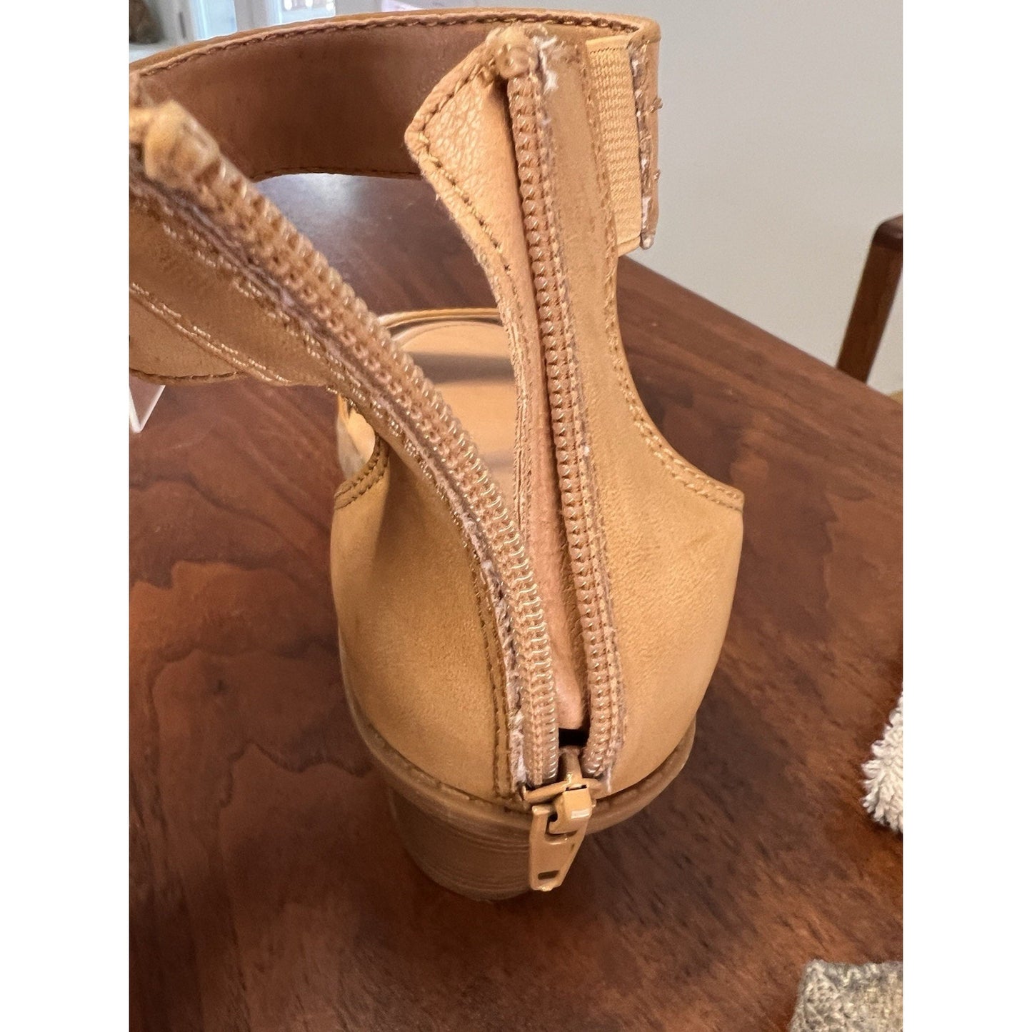 Frye and Co. Zaki Tan Faux Leather Heeled Sandals Zipper Heel Women’s Size 10M