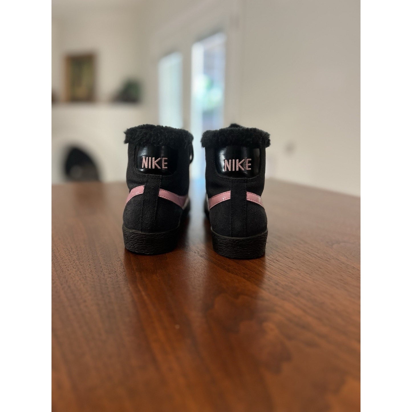 Nike Blazer Mid Boot Black Suede Perfect Pink Faux Fur Winter Girls Size 4.5 Y