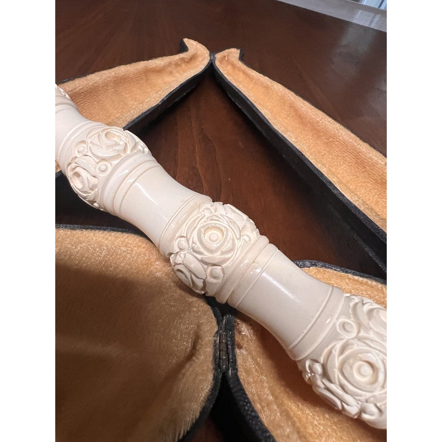 Vintage 15 in “Sultan” Meerschaum Handmade Artisan Estate Pipe w/ Case