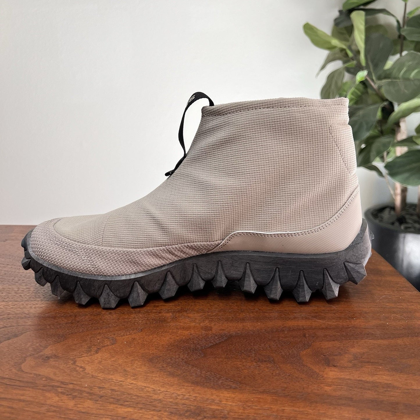 Salomon Snowclog Mid 11.5 Ultralight All Terrain Practically New Water Repellent