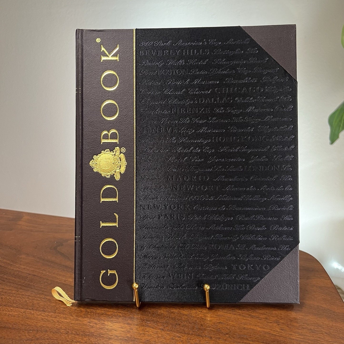 Goldbook 20th Annual Edition International Luxury Travel Lifestyle ‘98 Slesinger