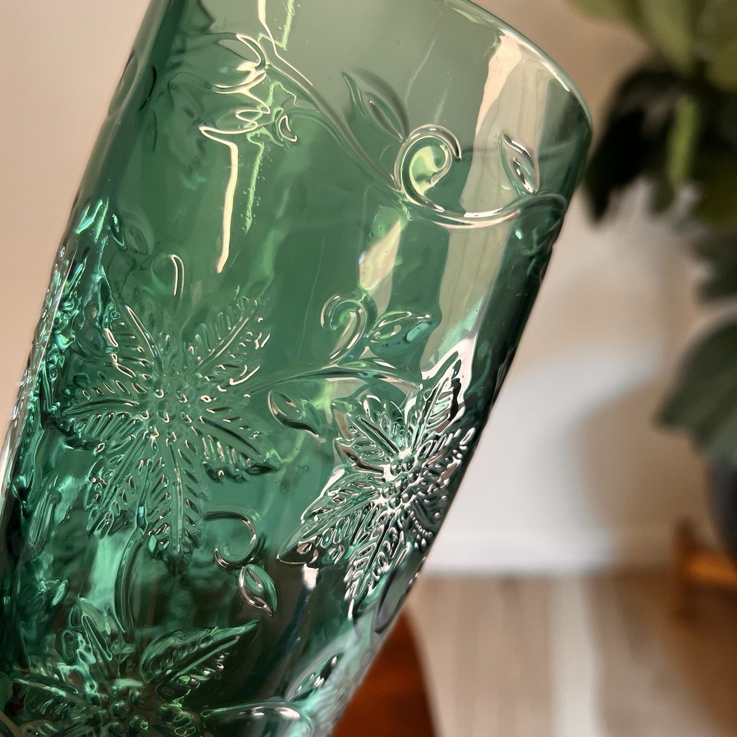 Set of 4 Princess House Fantasia Footed Tumblers Emerald Green Vintage Holiday