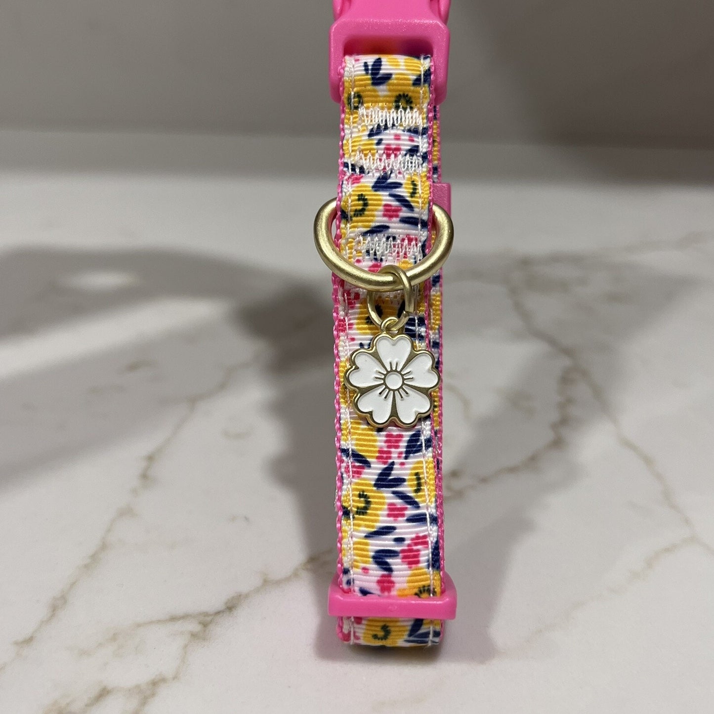 NWT 13-20” (M) Puppy Dog Floral Collar Daisy Charm Adjustable Girly Pink