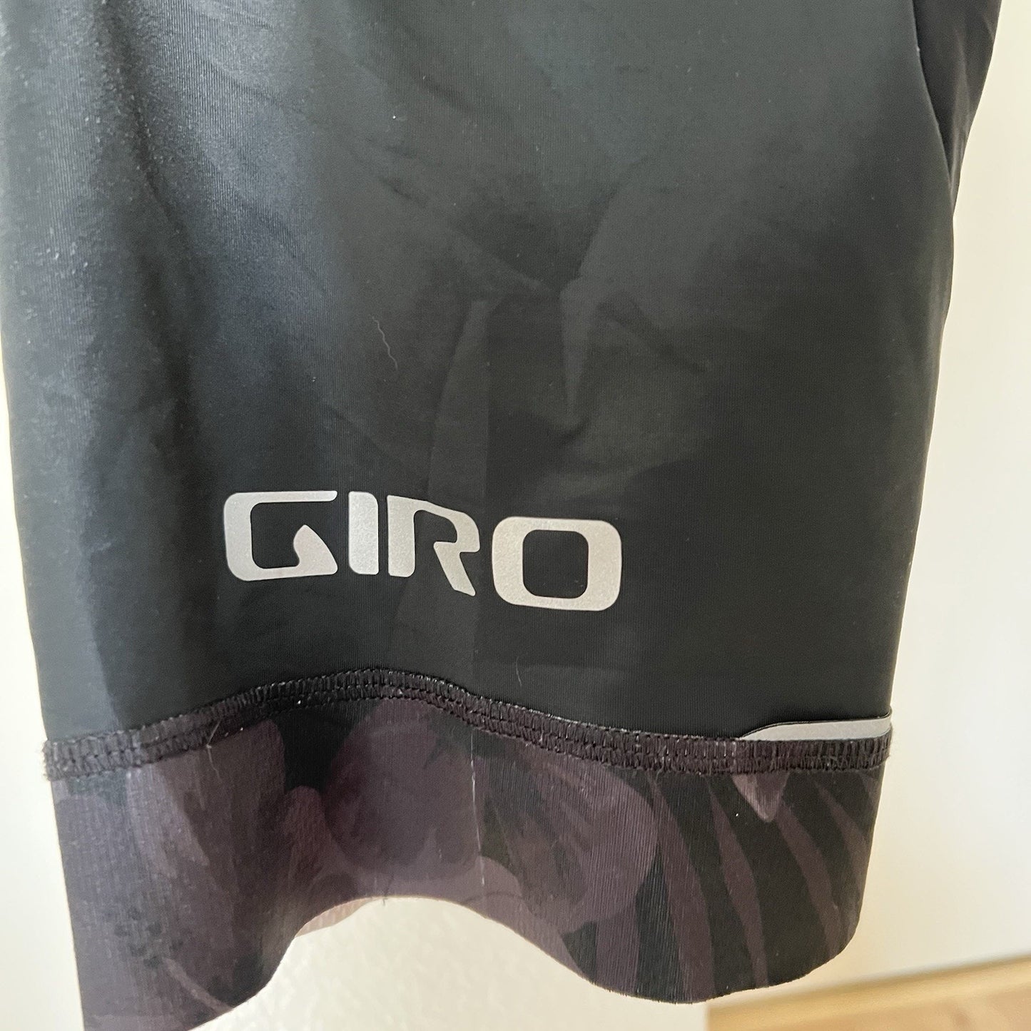 Giro Renew Series Cycling Bib Men’s Medium Short Black Bike Padded Compression