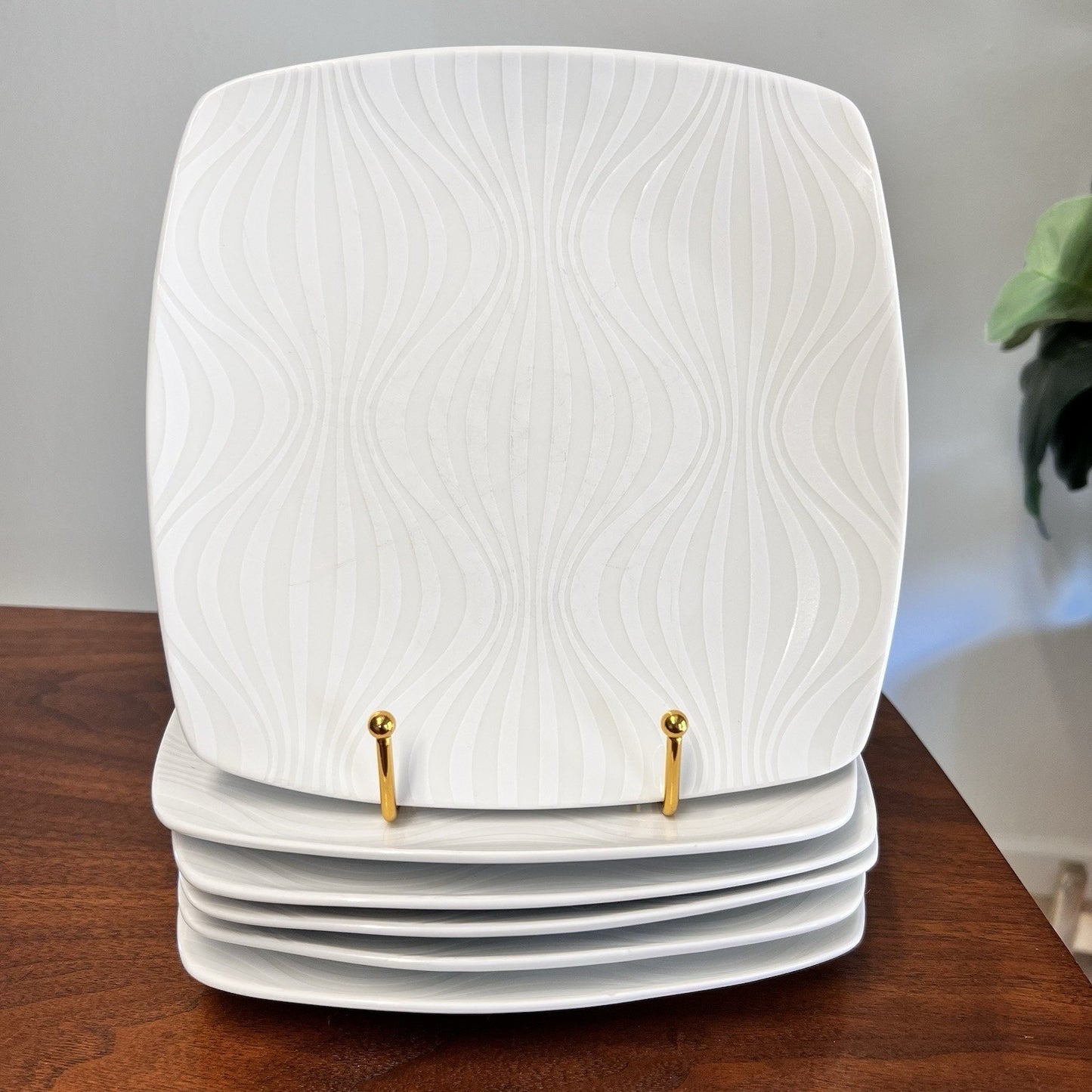 6 x Jonathan Adler Happy Home Lantern 8” Plates Coastal Contemporary Modern