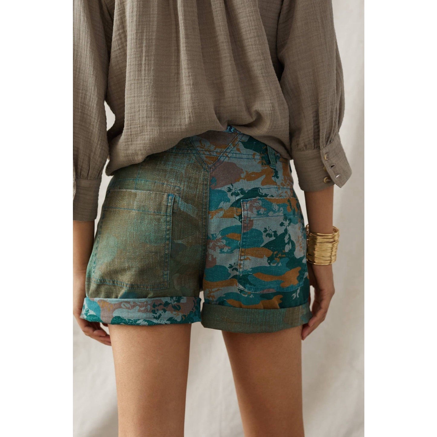 Pilcro Wanderer Short 27 Boho Patchwork Utility High Rise Button Fly Camo Floral